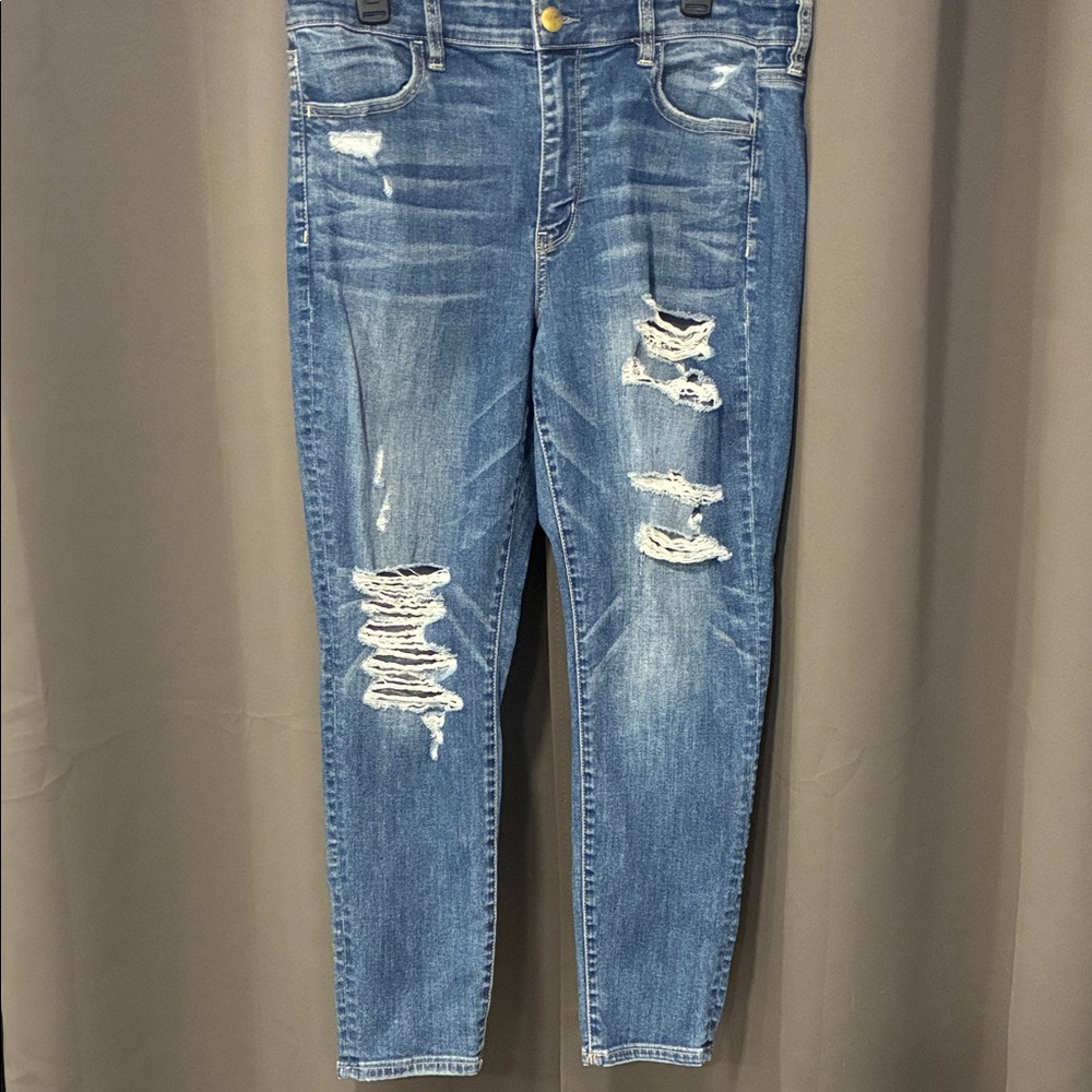 American Eagle Outfitters Distressed Blue Jeans